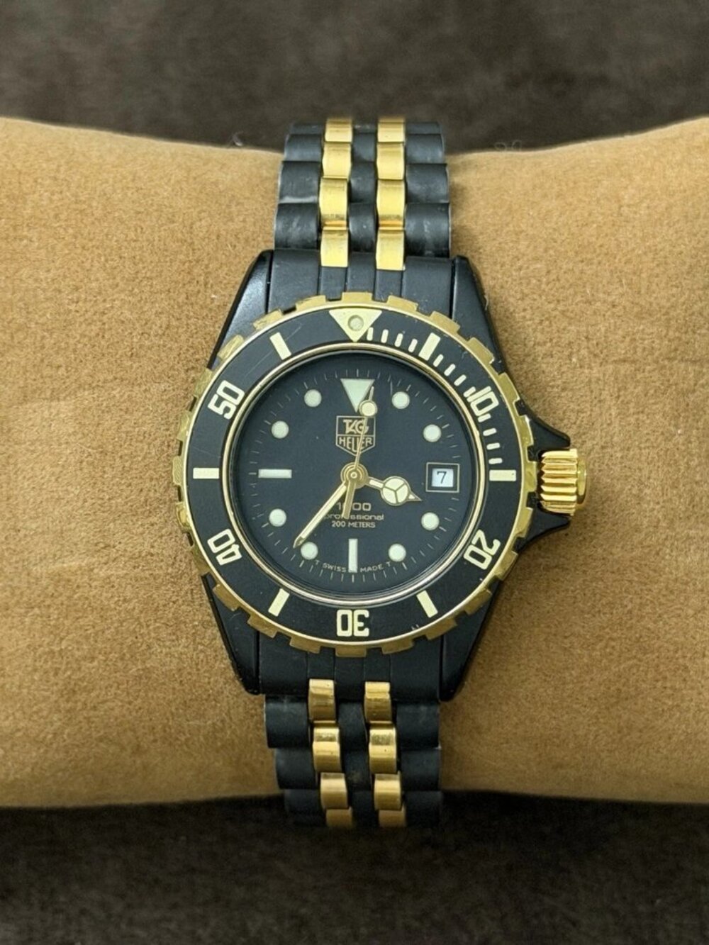 TAG Heuer 1000 Two-Tone Quartz Diver Women Watch Black Dial Date 200m